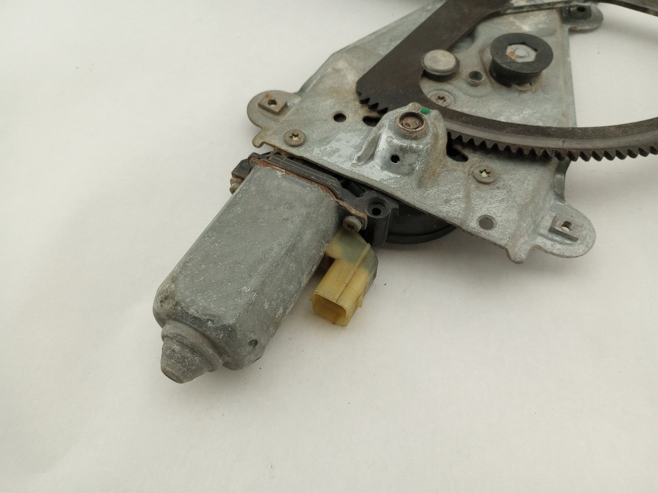 Jaguar XK8 Passenger Right Front Window Regulator