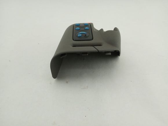 Land Rover Discovery Pair Of Headphone Volume Control Switches