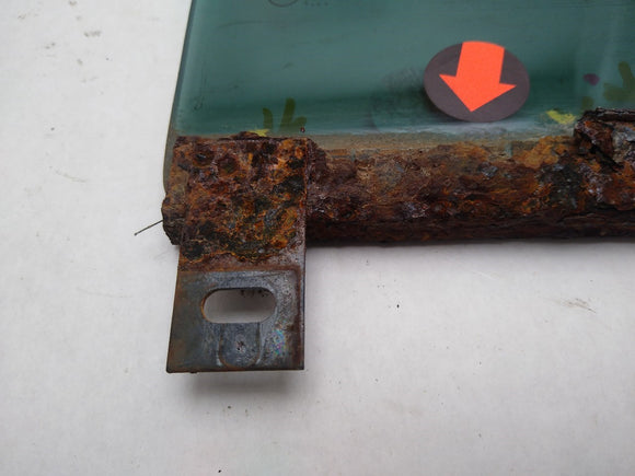 Land Rover Discovery Driver Left Rear Door Vent Window Glass