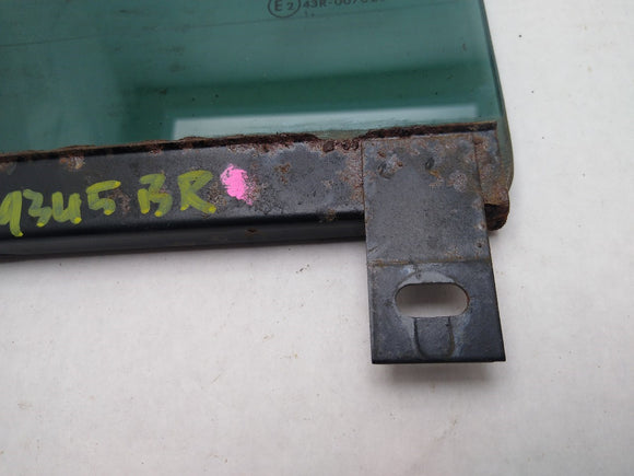 Land Rover Discovery Passenger Right Rear Door Vent Window Glass