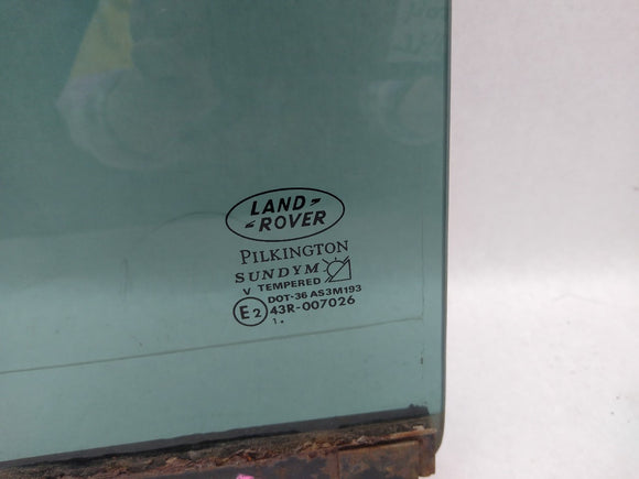 Land Rover Discovery Passenger Right Rear Door Vent Window Glass