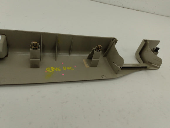 Land Rover Discovery Rear Upper Cargo Trim Cover