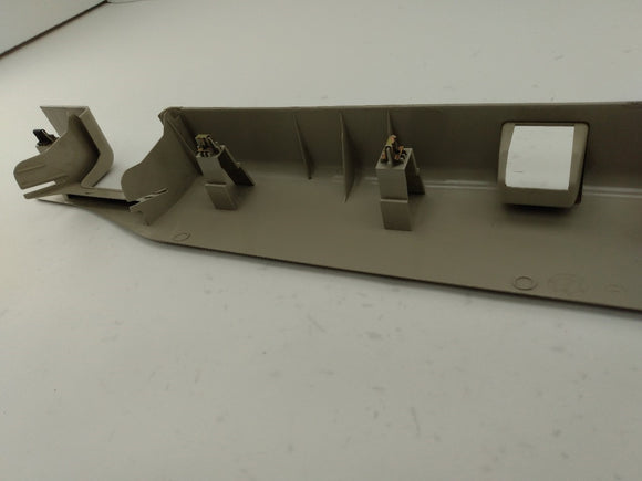 Land Rover Discovery Rear Upper Cargo Trim Cover