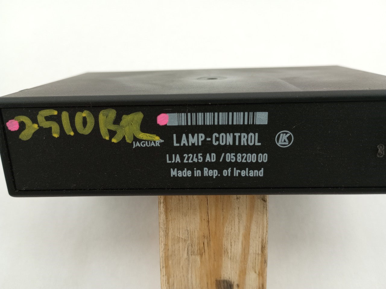 Jaguar XK8 Rear Lamp Control Module - 0