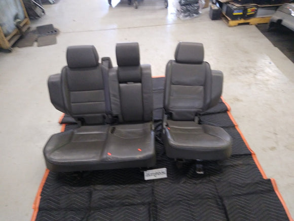 Land Rover Discovery Set Of Rear Seats