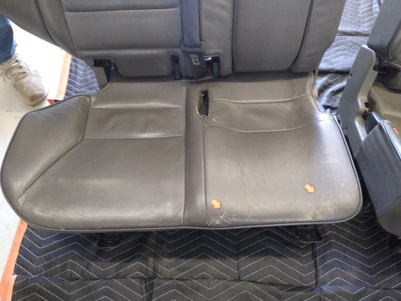 Land Rover Discovery Set Of Rear Seats