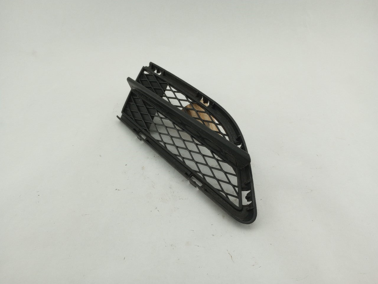 BMW 328I Passenger Right Front Bumper Grille