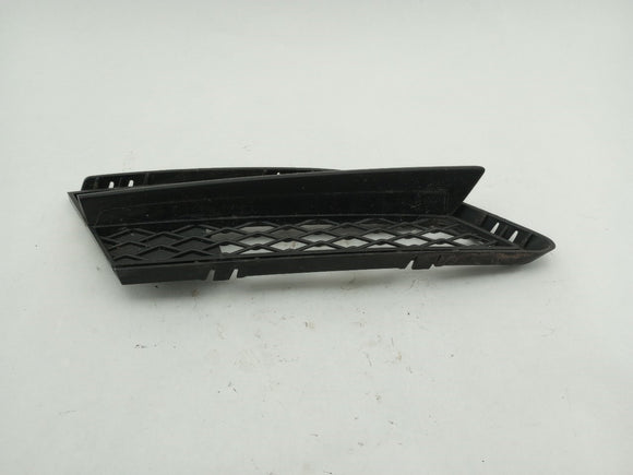 BMW 328I Passenger Right Front Bumper Grille