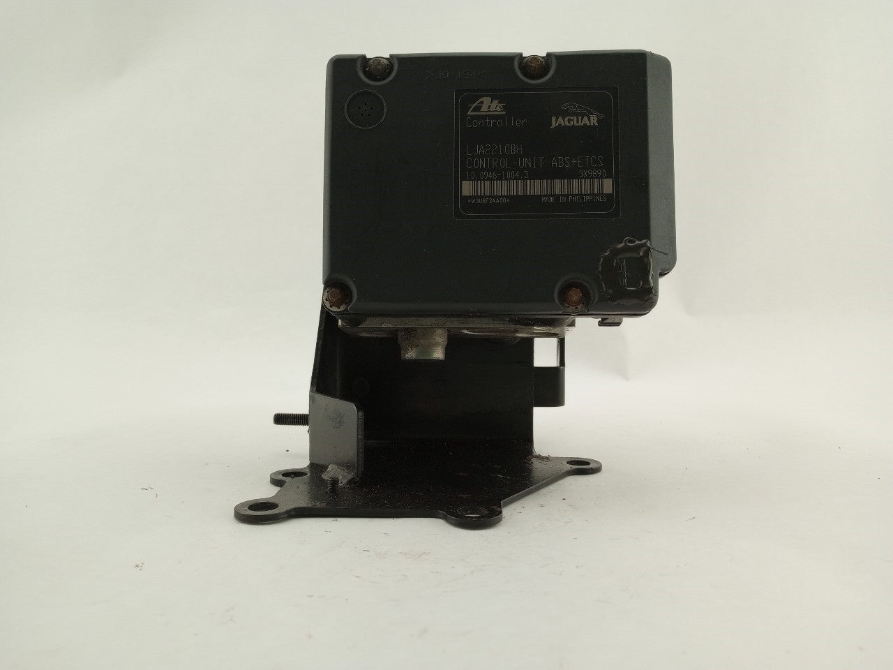 Jaguar XK8 ABS Pump Module