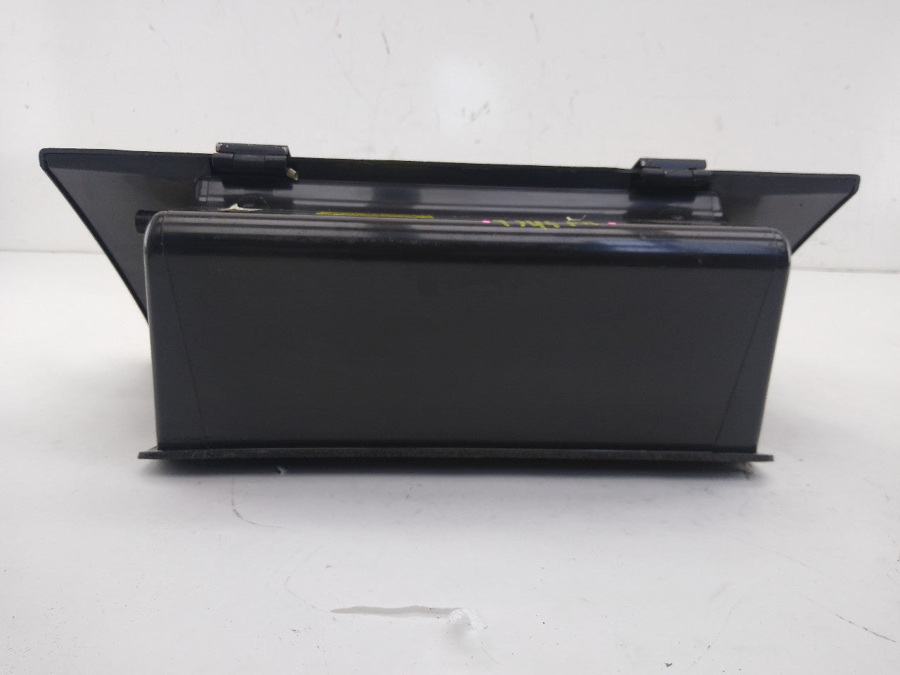 Land Rover Discovery Glove Box