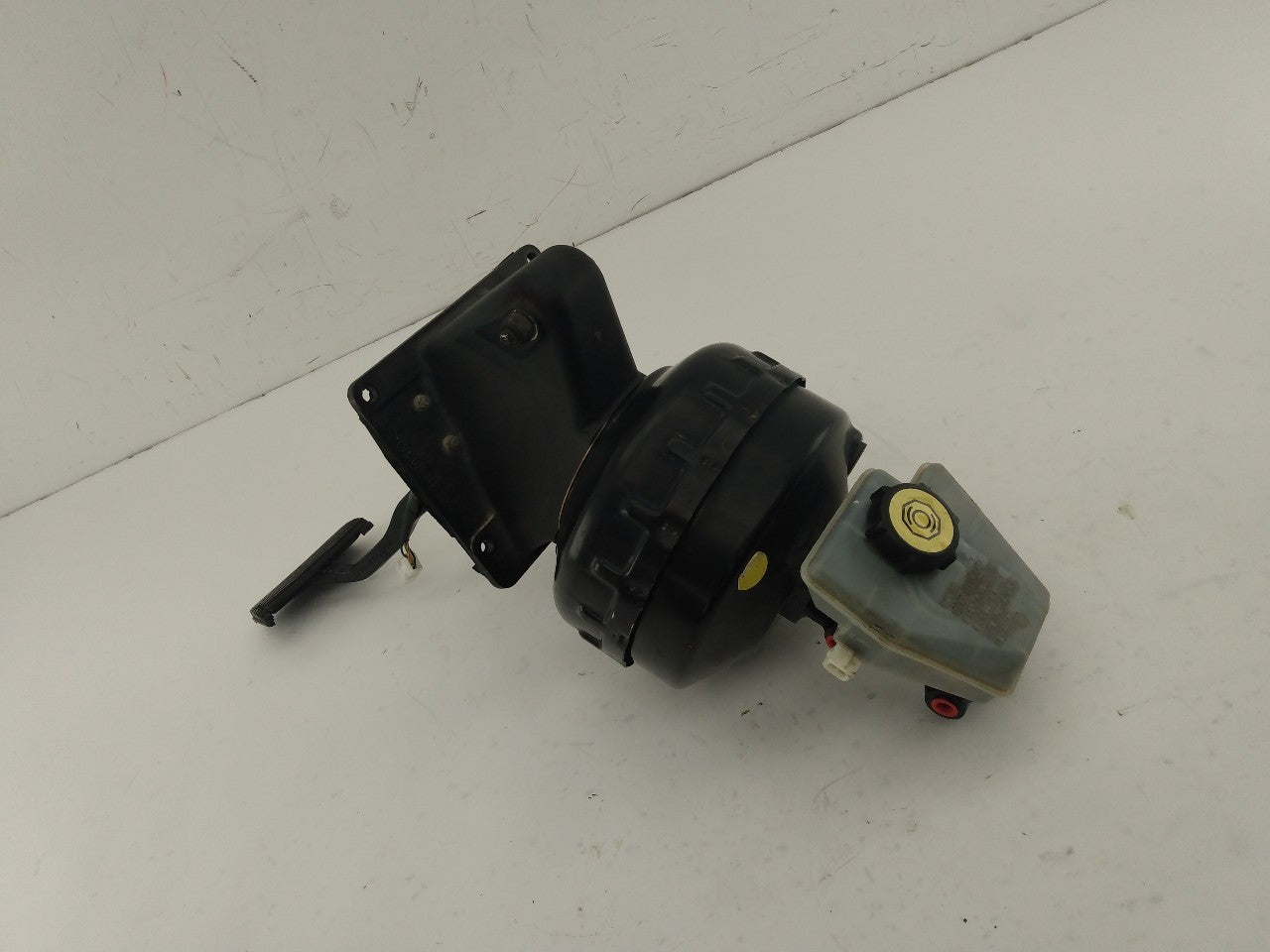 Jaguar XK8 Brake Pedal & Power Brake Booster