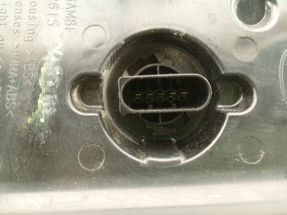 Range Rover Driver Left Tail Light