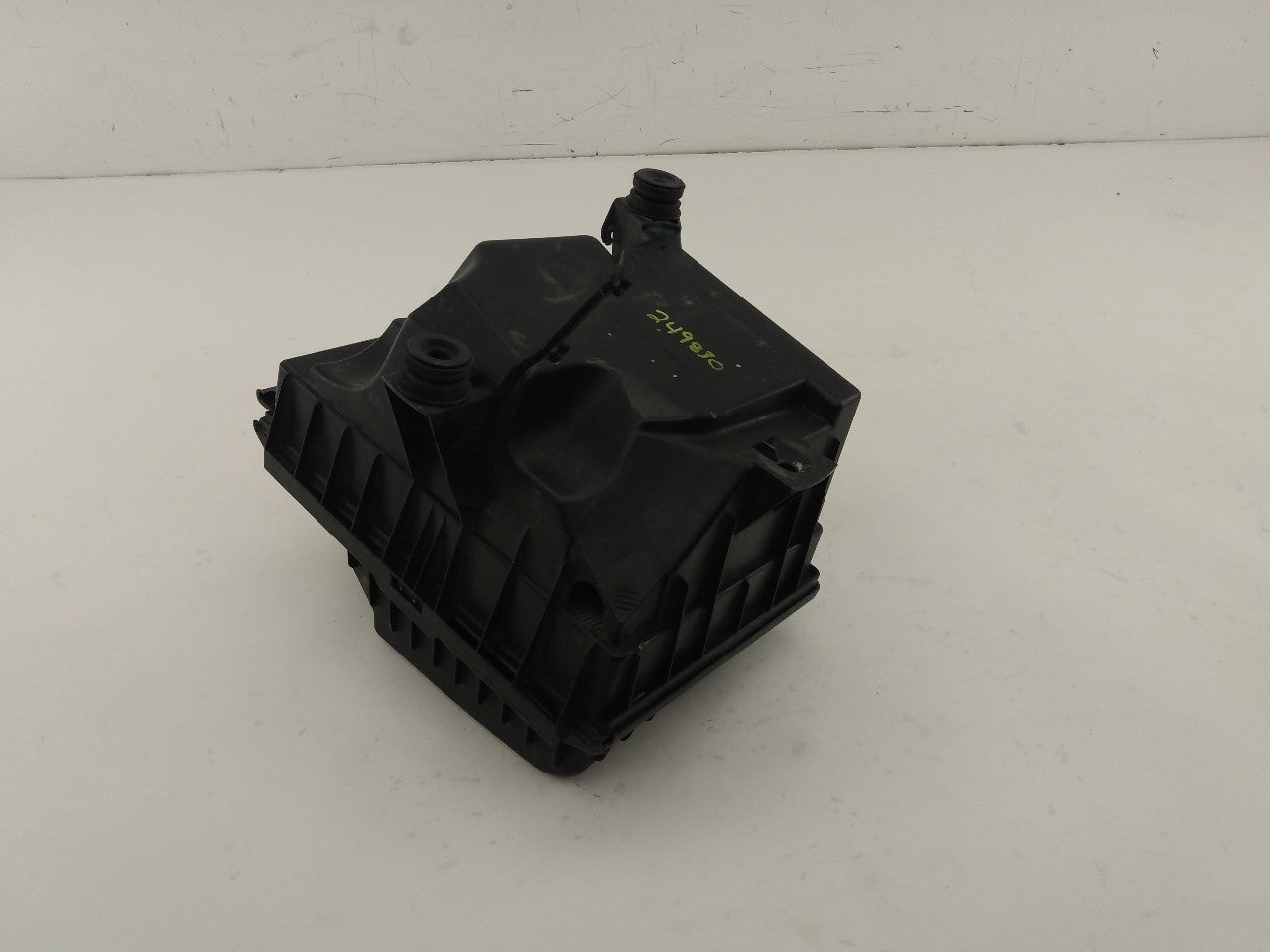 Volvo V70 Air Cleaner Housing