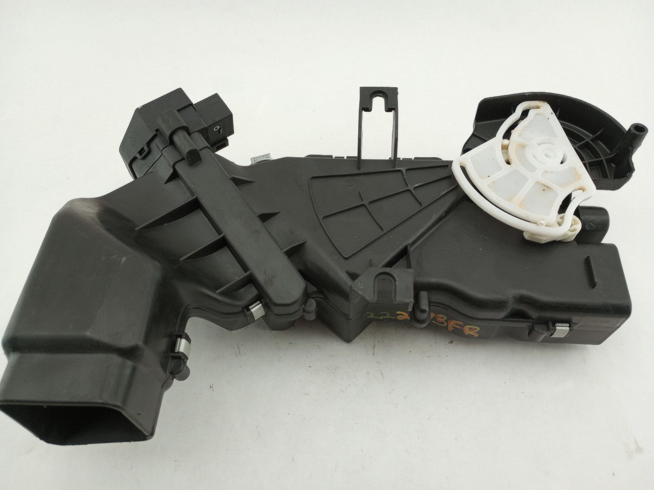 Volkswagen Phaeton Heater Air Distribution Housing Assembly - 0