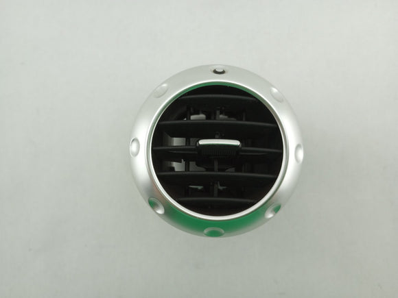 Audi TT Pair Of Dashboard Air Vents