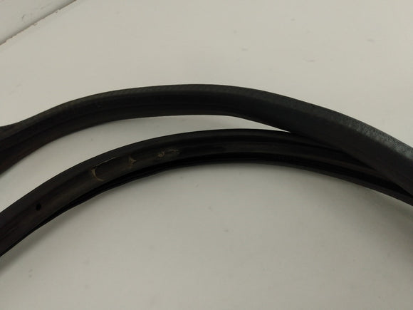 Land Rover Discovery Tailgate Trim Molding