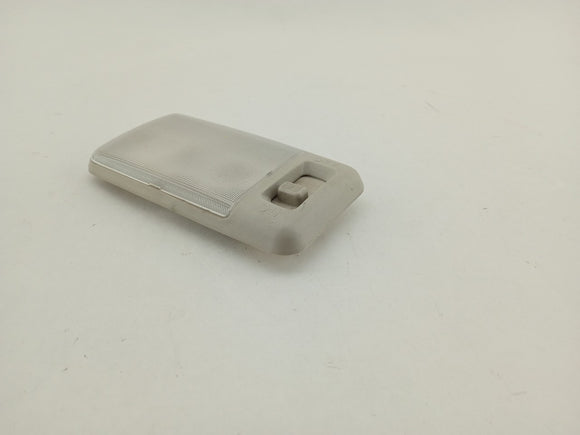 Land Rover Discovery Rear Center Dome Light