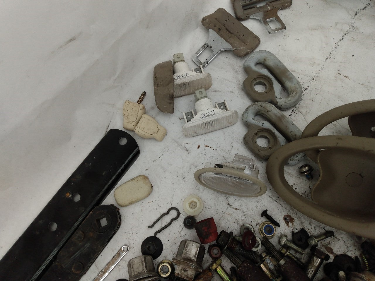 Jaguar XK8 Dismantling Hardware Fasteners Bolts & Nuts