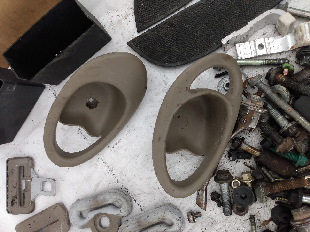 Jaguar XK8 Dismantling Hardware Fasteners Bolts & Nuts