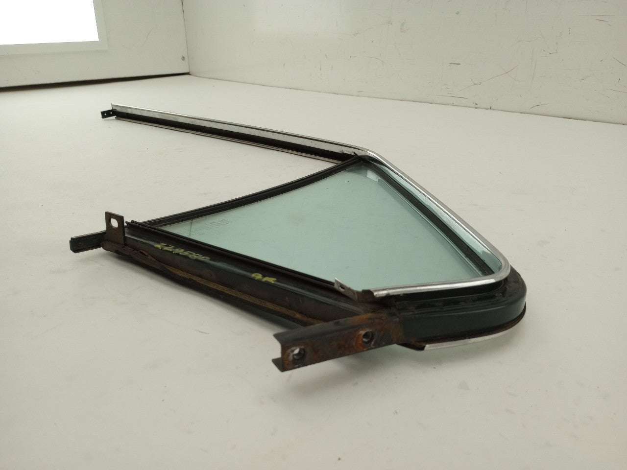 Jaguar XJ6 Passenger Right Rear Quarter Window Glass