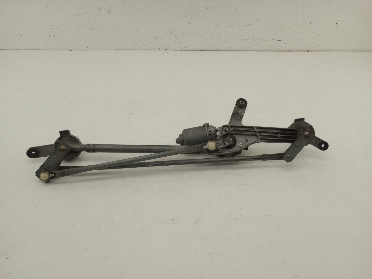Saab 9-5 Windshield Wiper Transmission & Motor