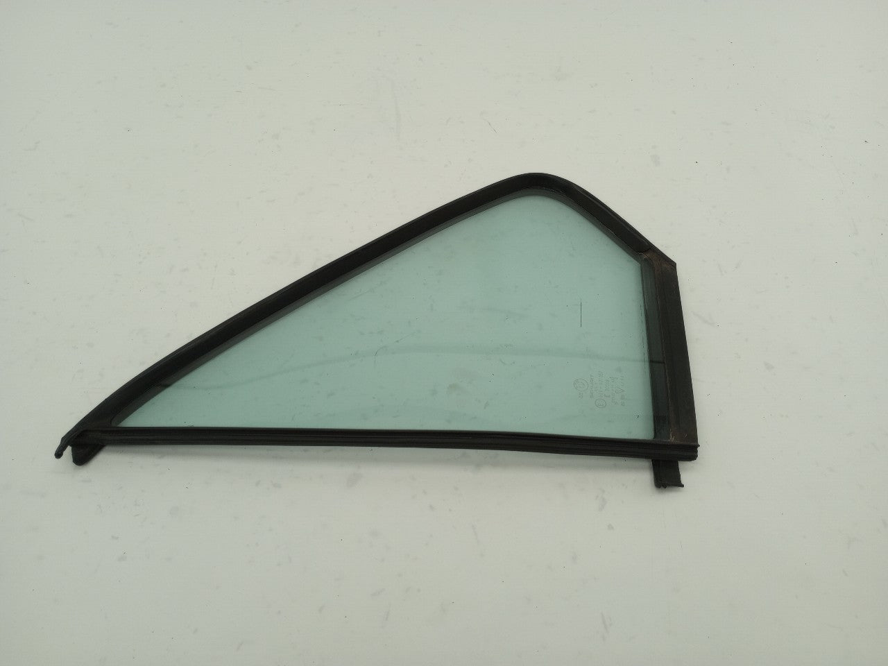 BMW 533I Driver Left Rear Door Window Vent Glass