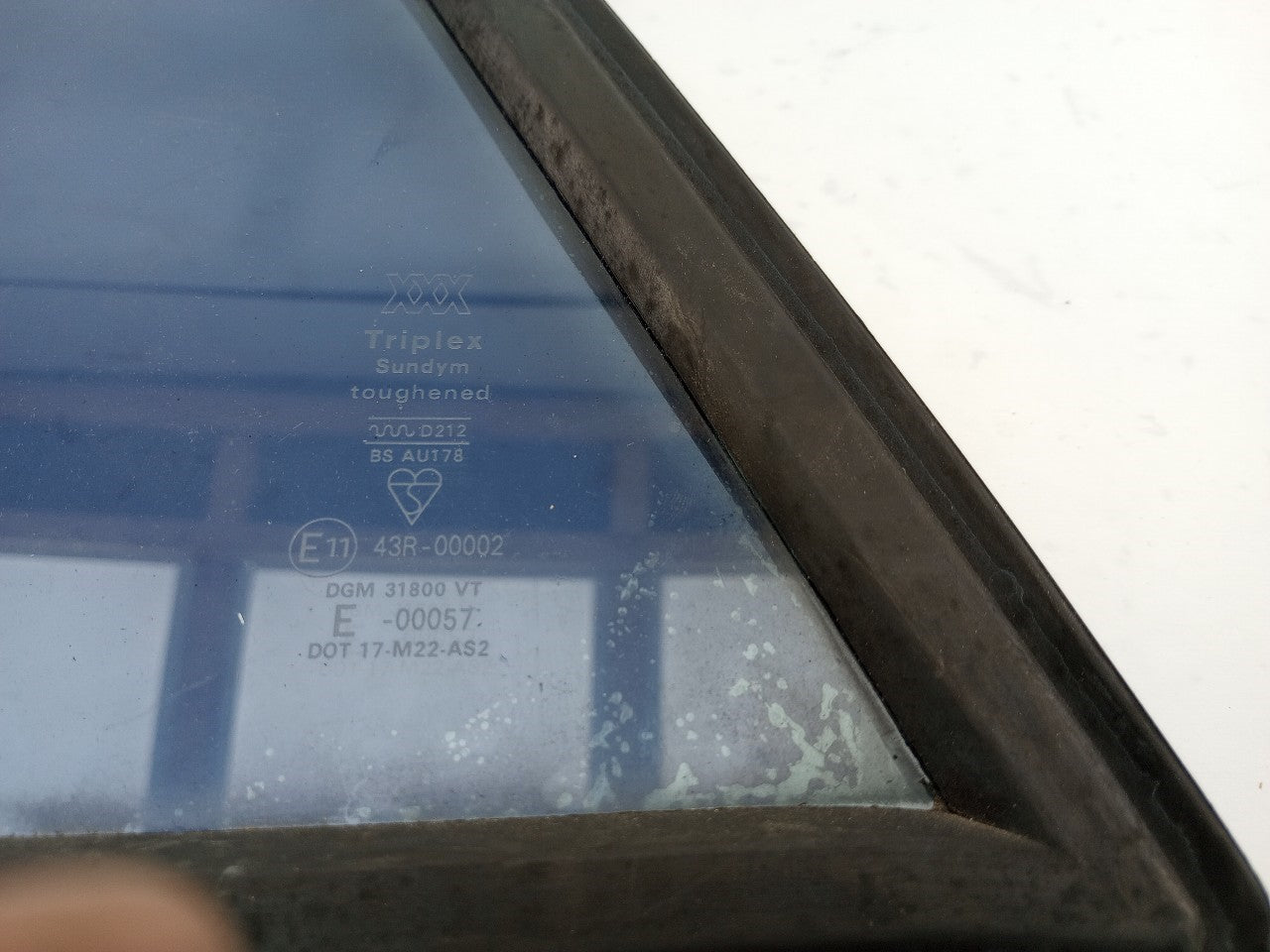 Jaguar XJS Driver Left Rear Quarter Window Glass