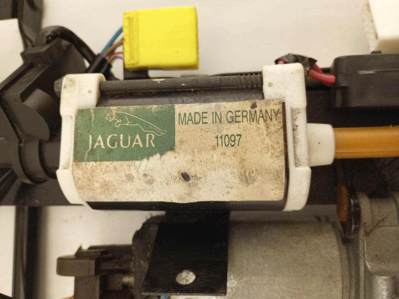 Jaguar XK8 Driver Left Front Seat Track Frame