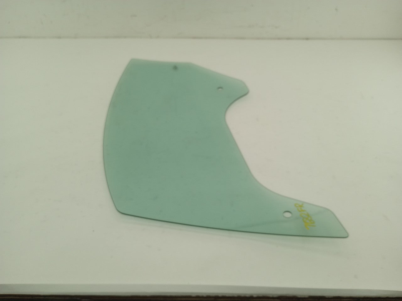 Audi TT Passenger Right Front Door Window Glass