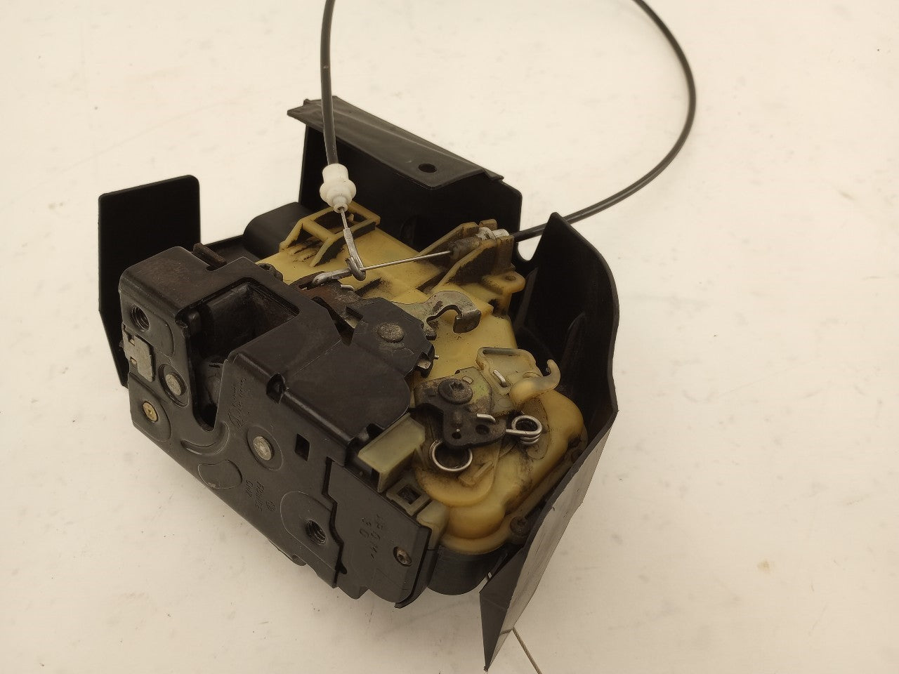 Audi TT Passenger Right Front Door Lock Actuator