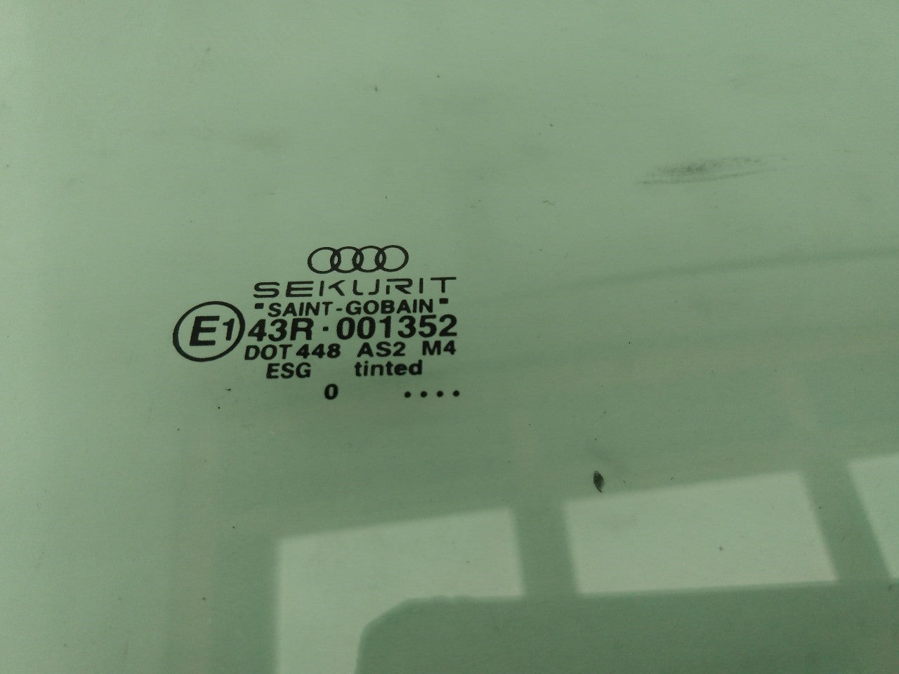 Audi TT Passenger Right Front Door Window Glass