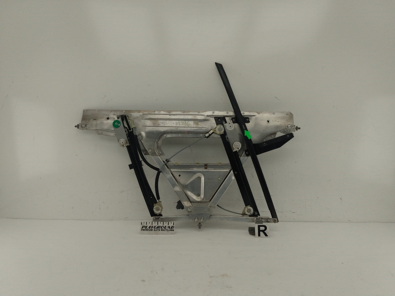 Audi TT Passenger Right Front Door Window Regulator