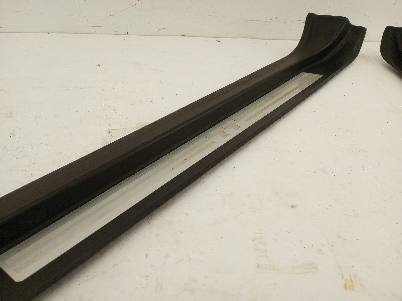 Audi TT Pair Of Front Door Sill Step Plate Trims