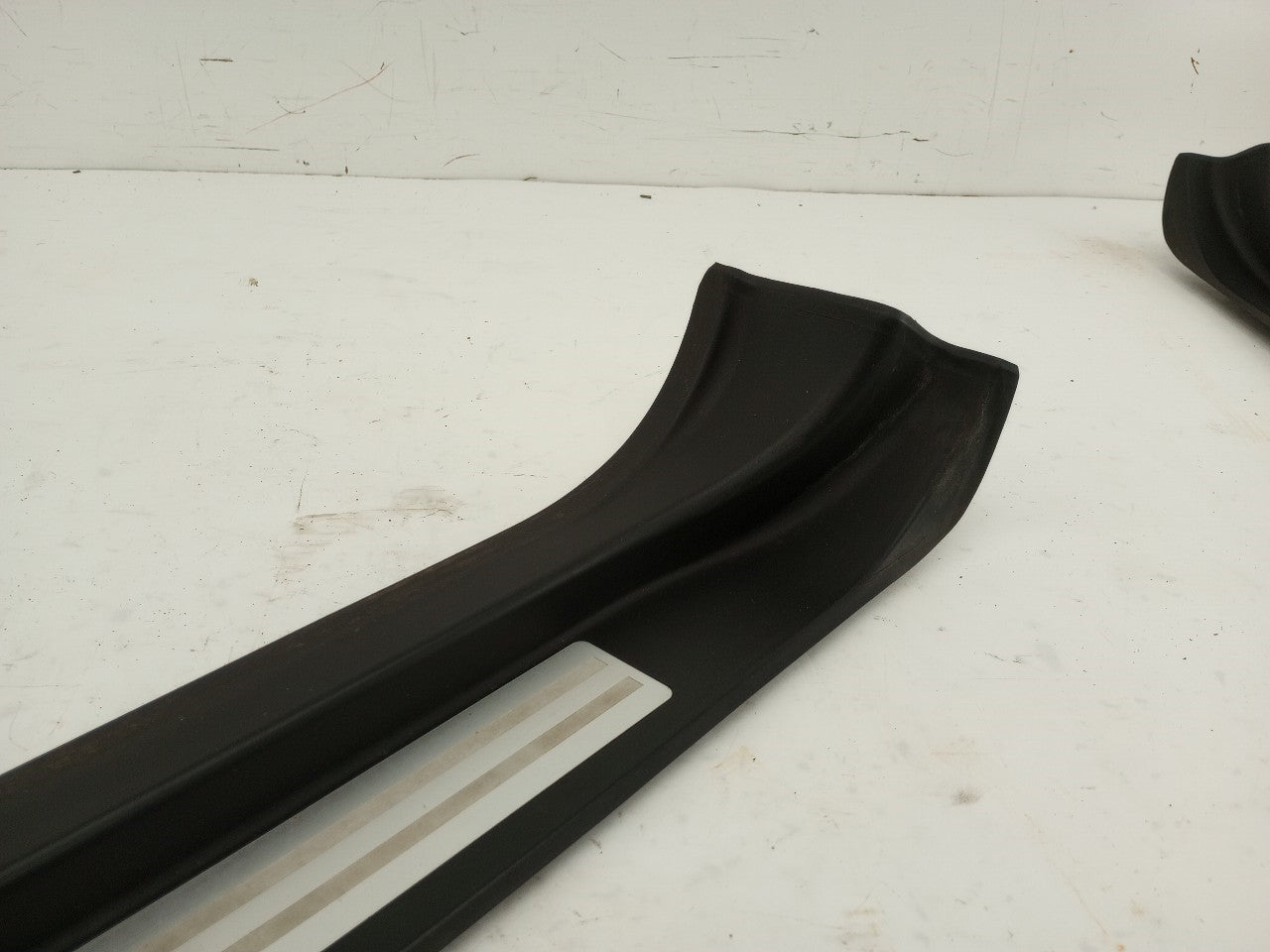 Audi TT Pair Of Front Door Sill Step Plate Trims