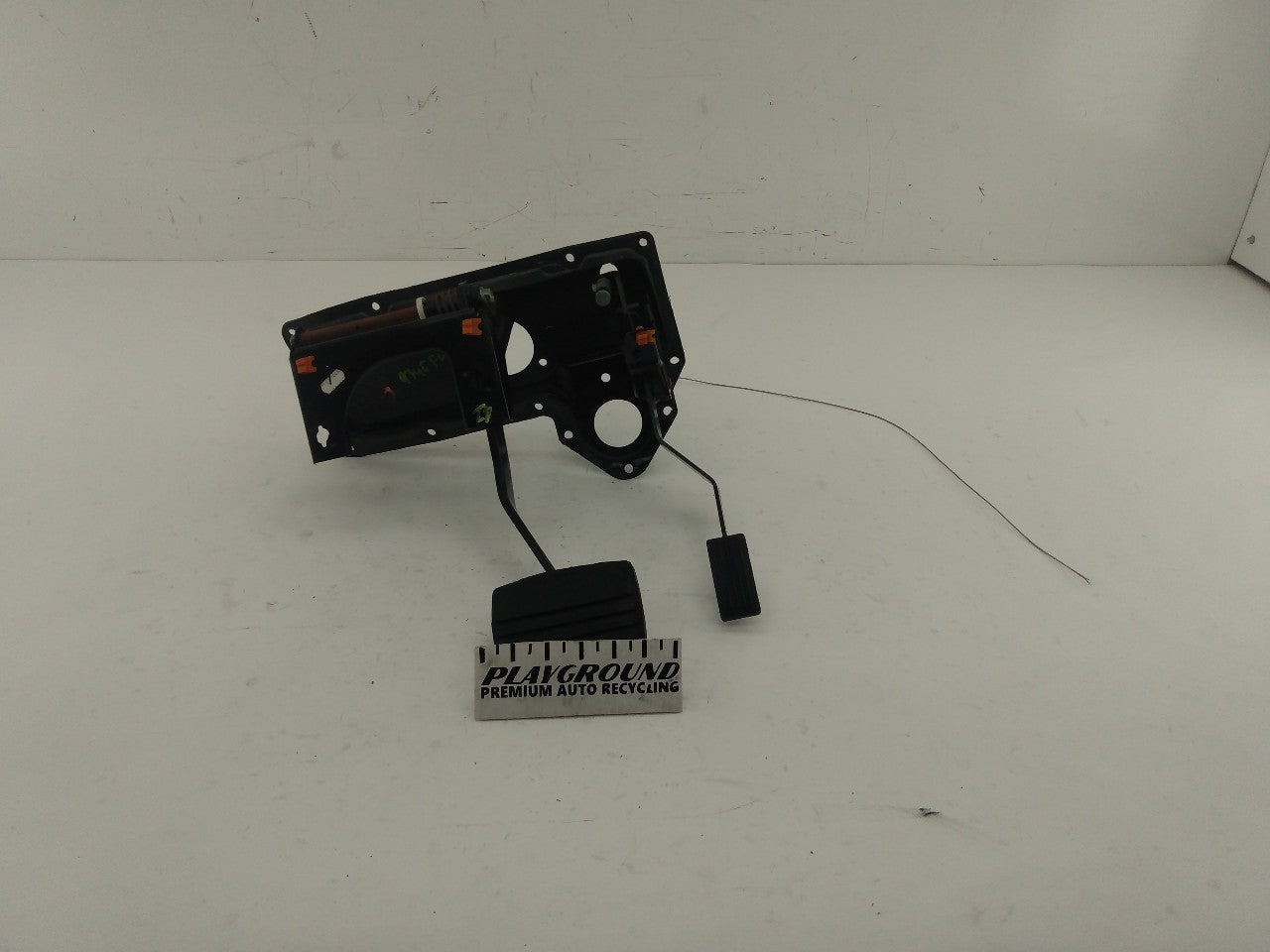 Land Rover Discovery Gas & Brake Pedal Assembly