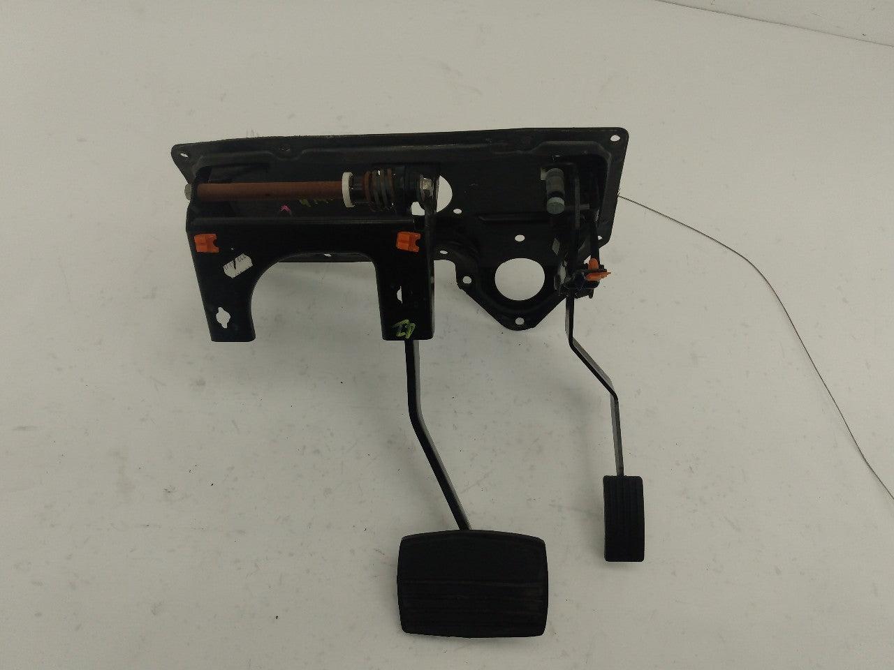Land Rover Discovery Gas & Brake Pedal Assembly