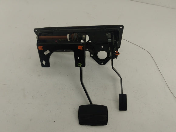 Land Rover Discovery Gas & Brake Pedal Assembly