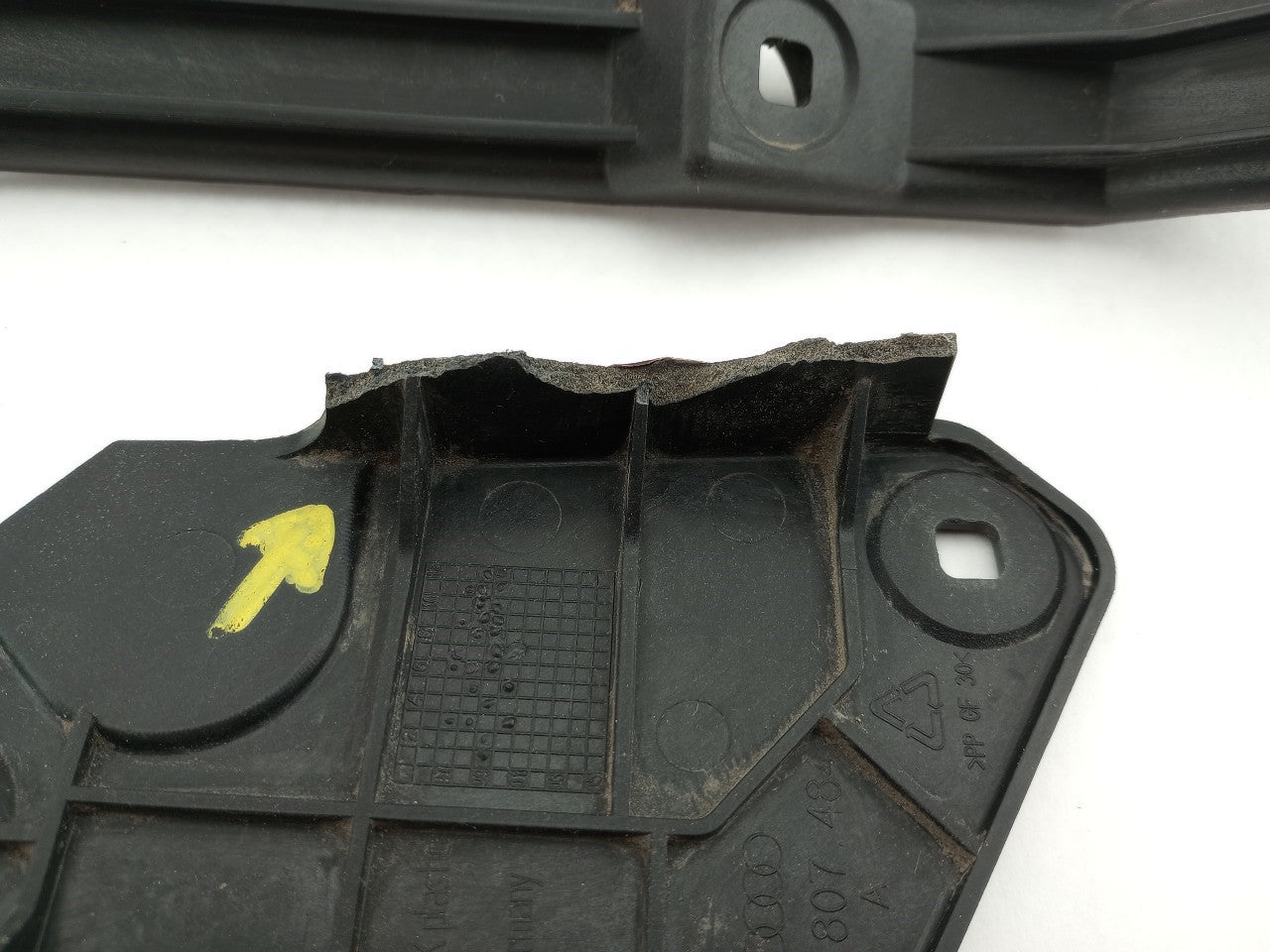 Audi TT Set Of Rear Bumper Brackets