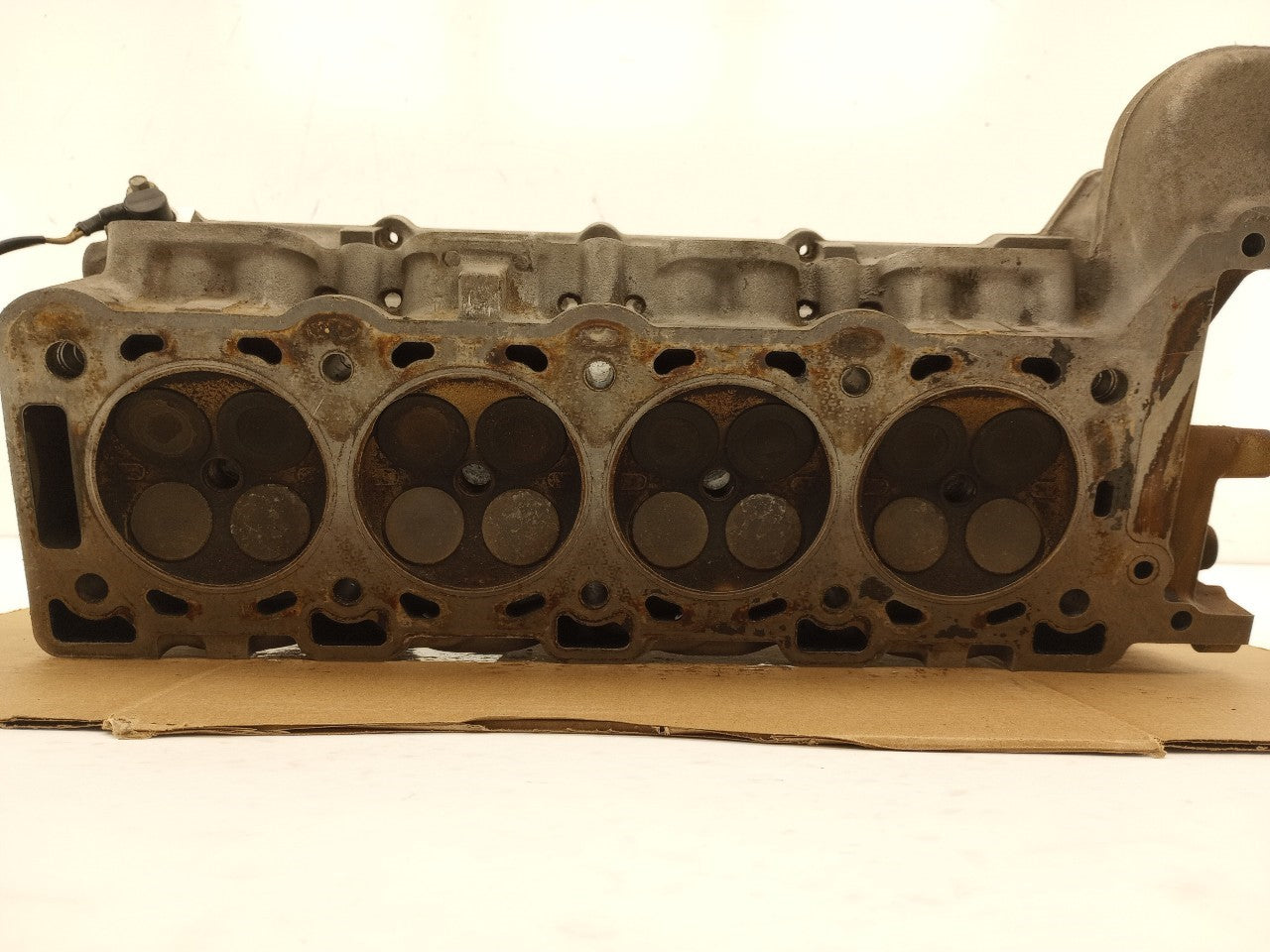 Jaguar XK8 Driver Left Engine Cylinder Head