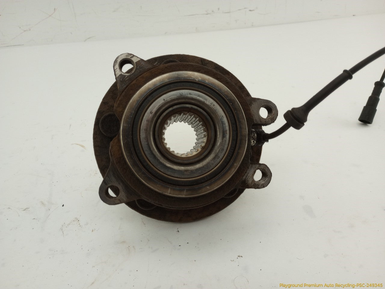 Land Rover Discovery Pair Of Rear Wheel Bearing Hubs