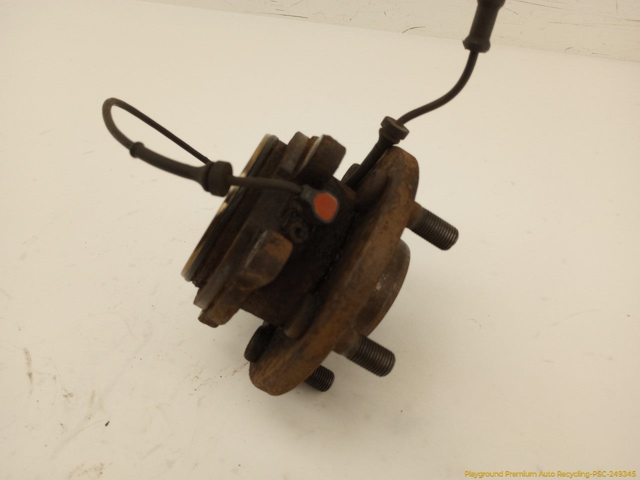 Land Rover Discovery Pair Of Rear Wheel Bearing Hubs