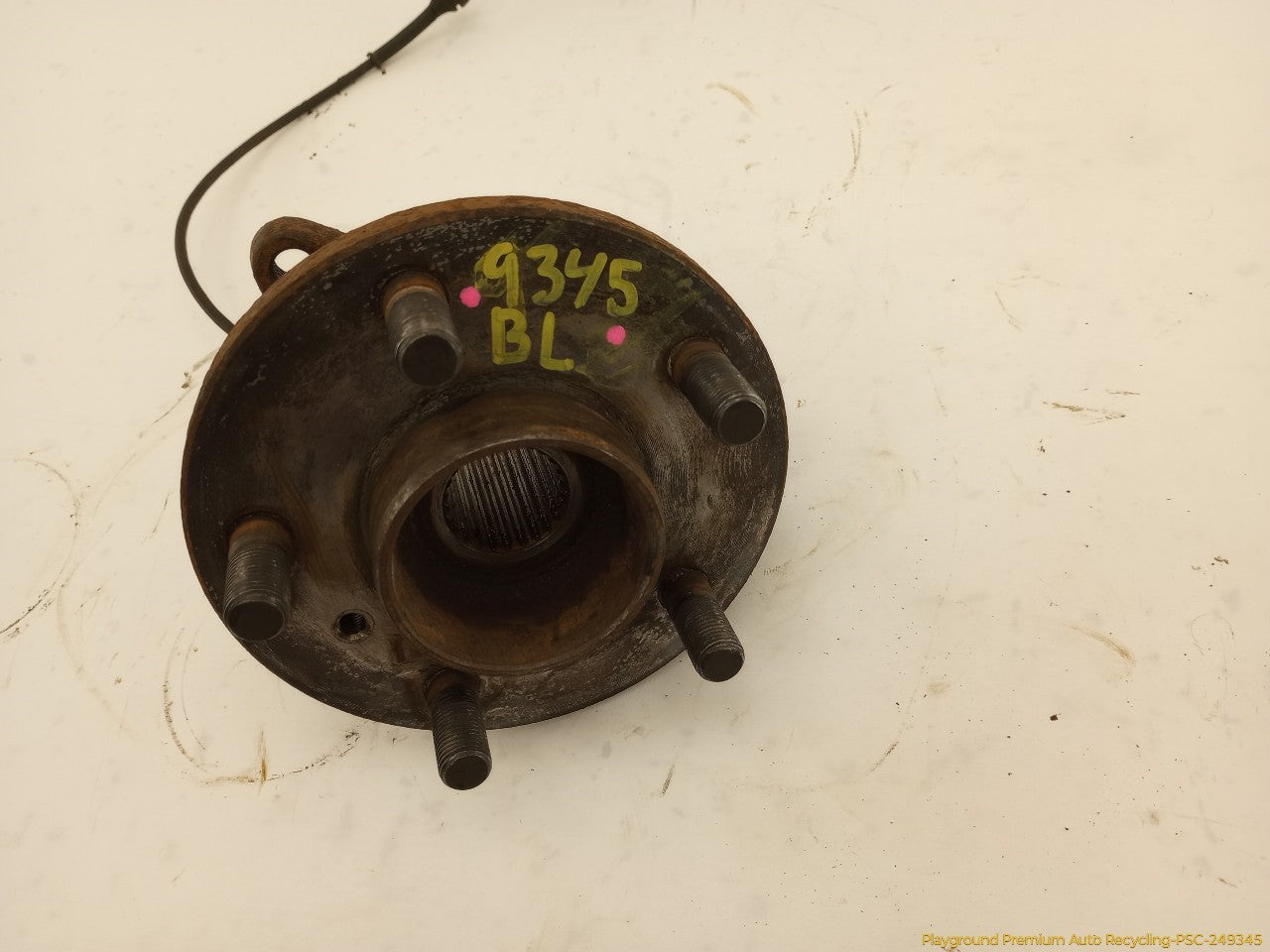 Land Rover Discovery Pair Of Rear Wheel Bearing Hubs
