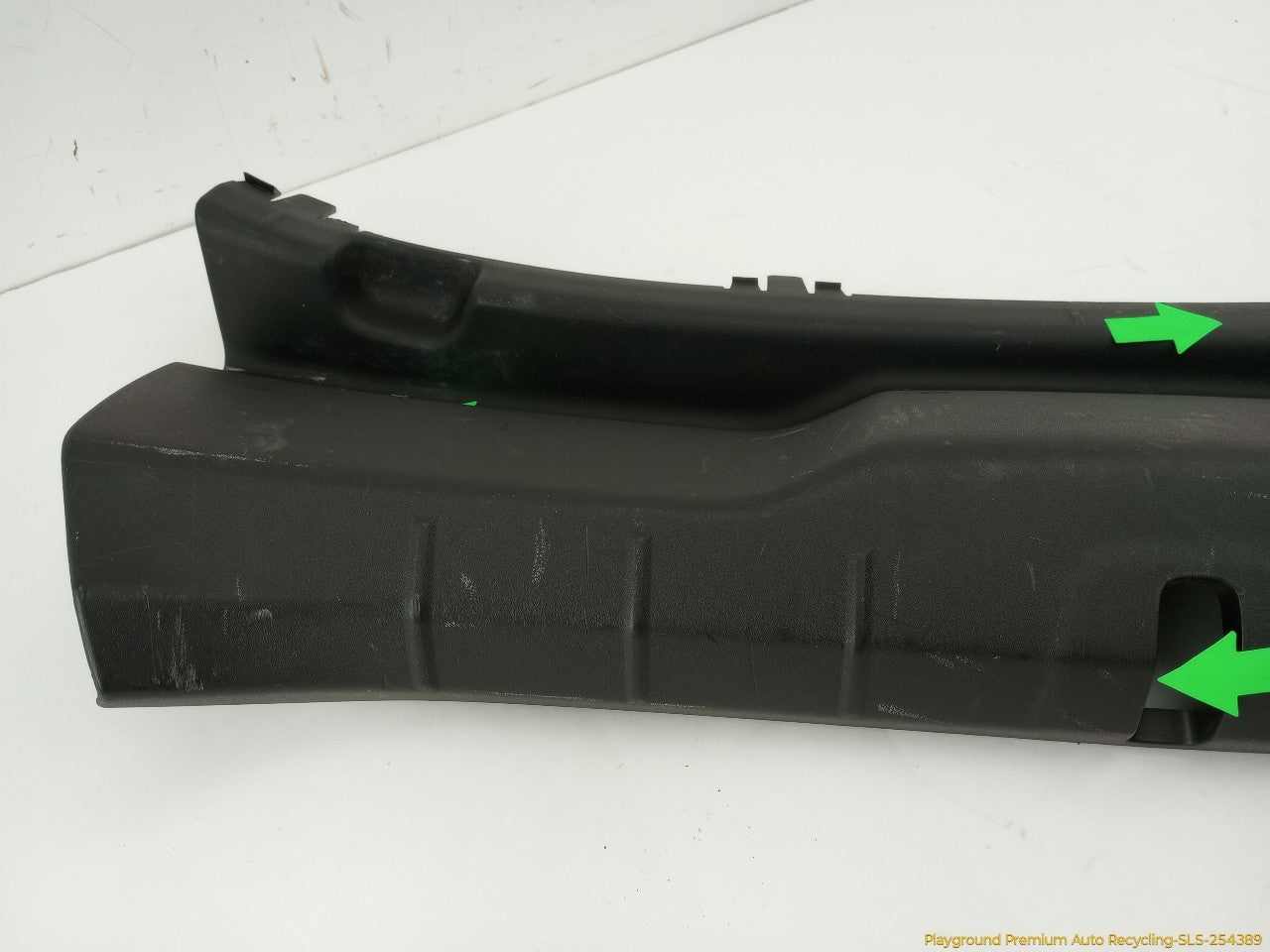 Volvo C30 Trunk Sill Trim Panel