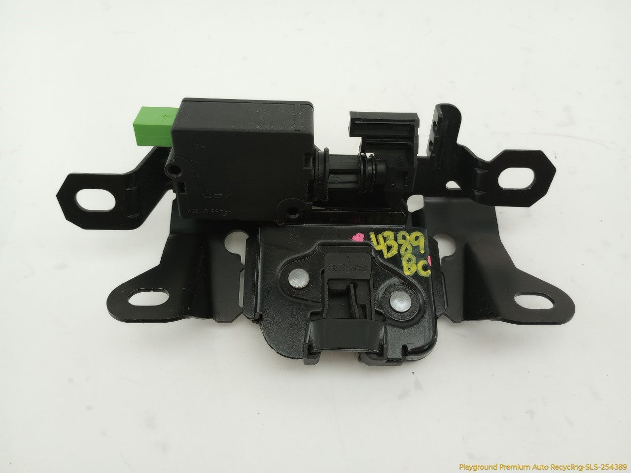 Volvo C30 Trunk Lock Actuator - 0