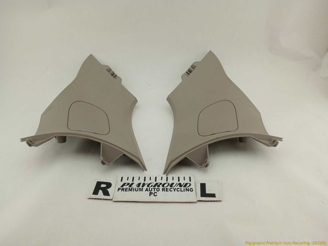 Volvo C30 Pair Of Upper C Pillar Trims