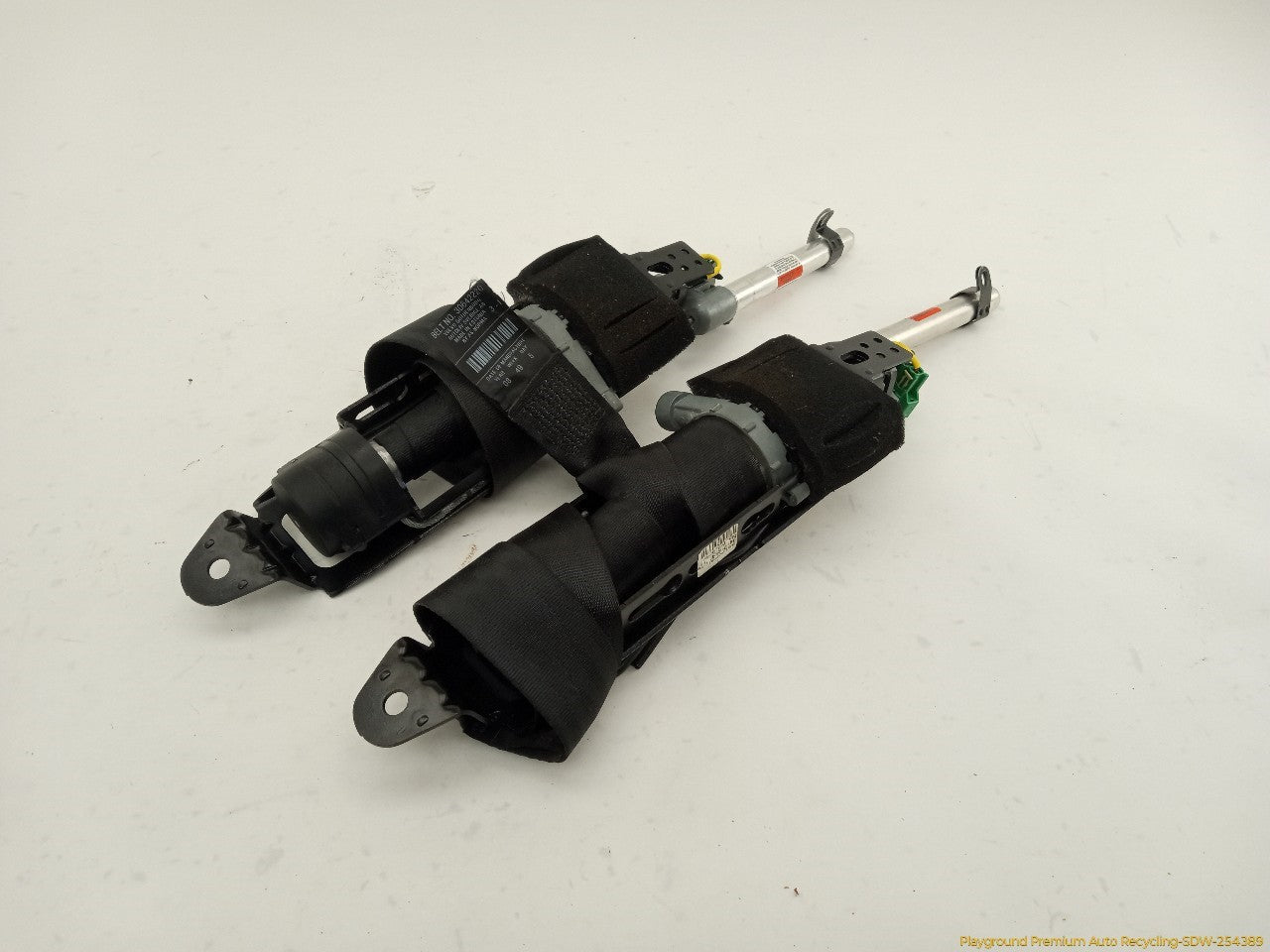 Volvo C30 Pair Of Front Seat Belt Retractors