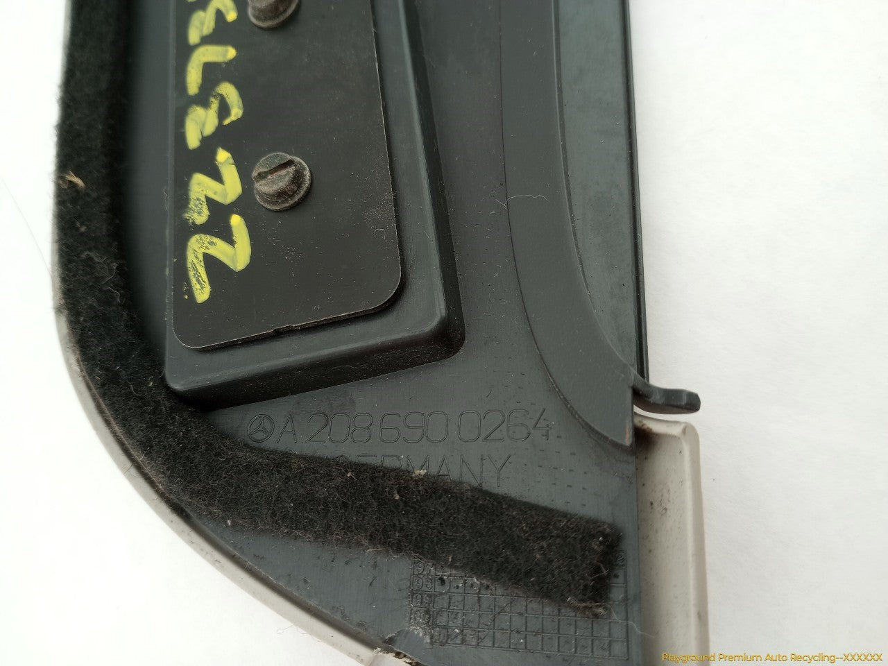 Mercedes CLK320 Pair Of Side Trunk Flaps