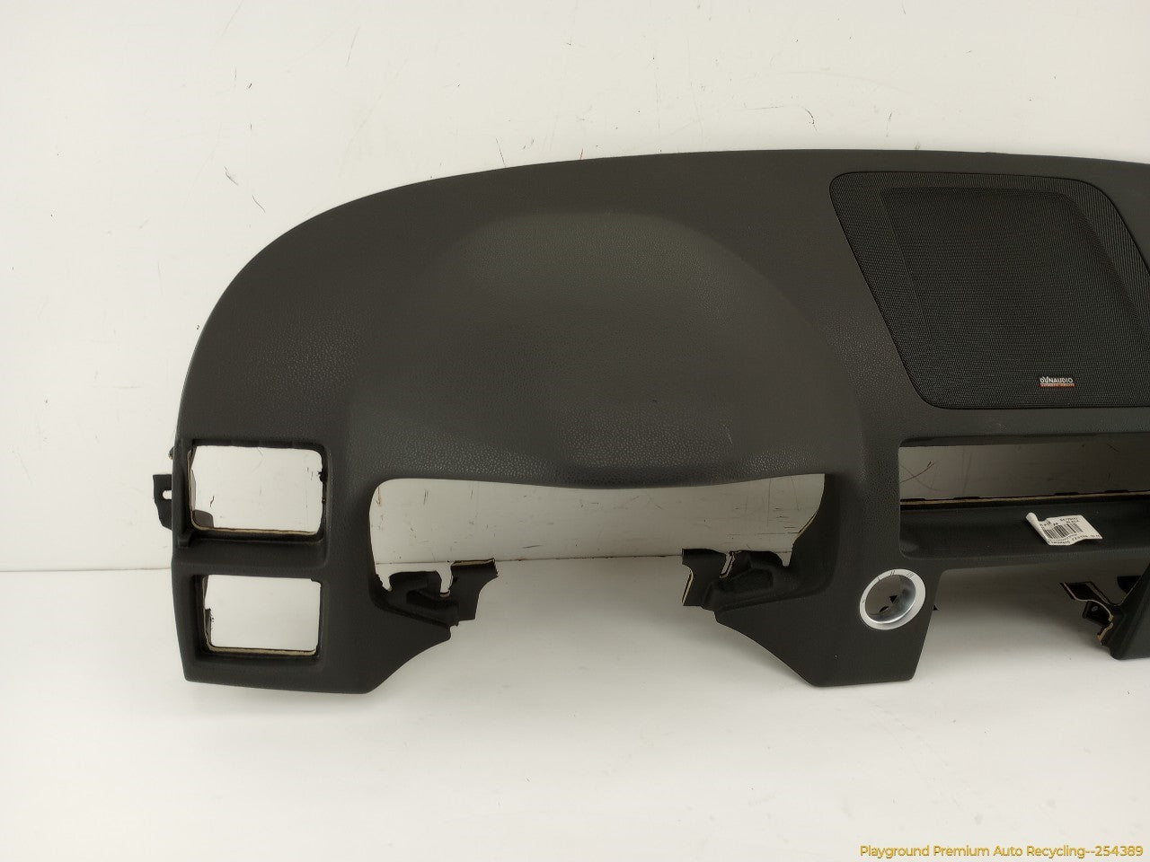 Volvo C30 Dashboard Pad - 0