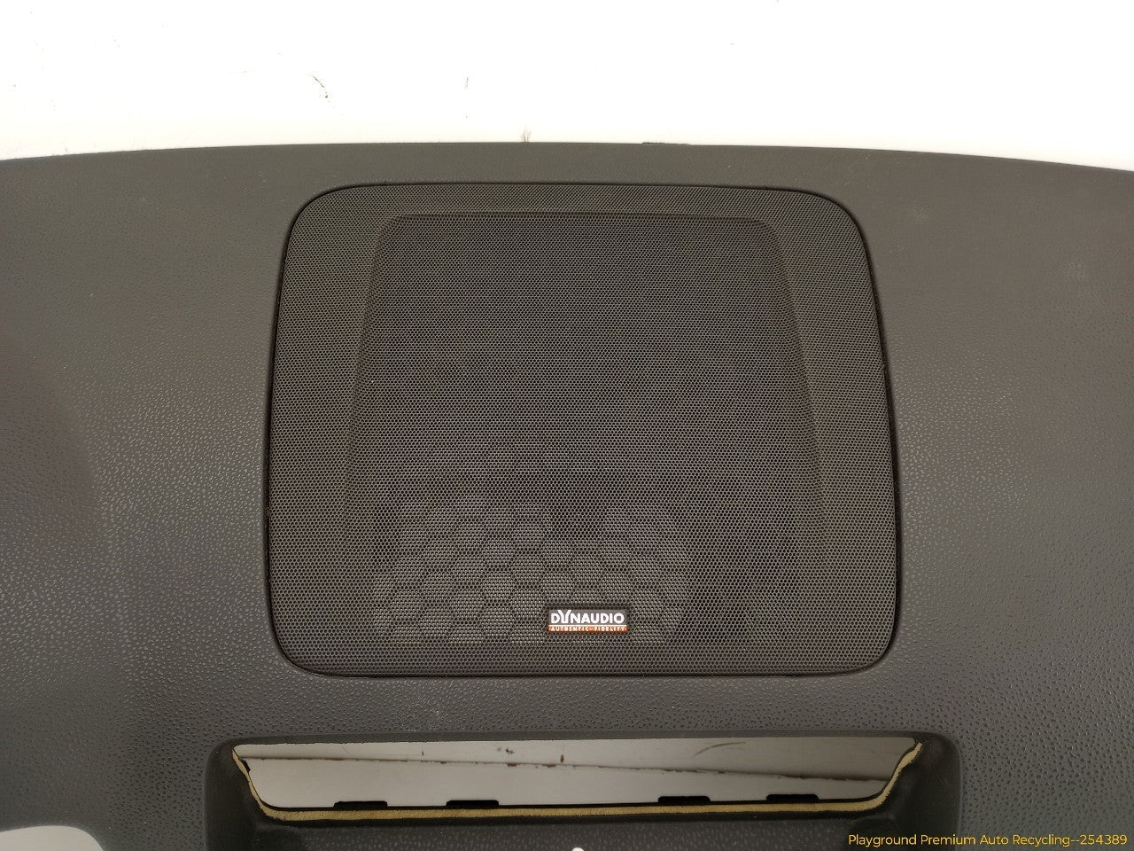 Volvo C30 Dashboard Pad