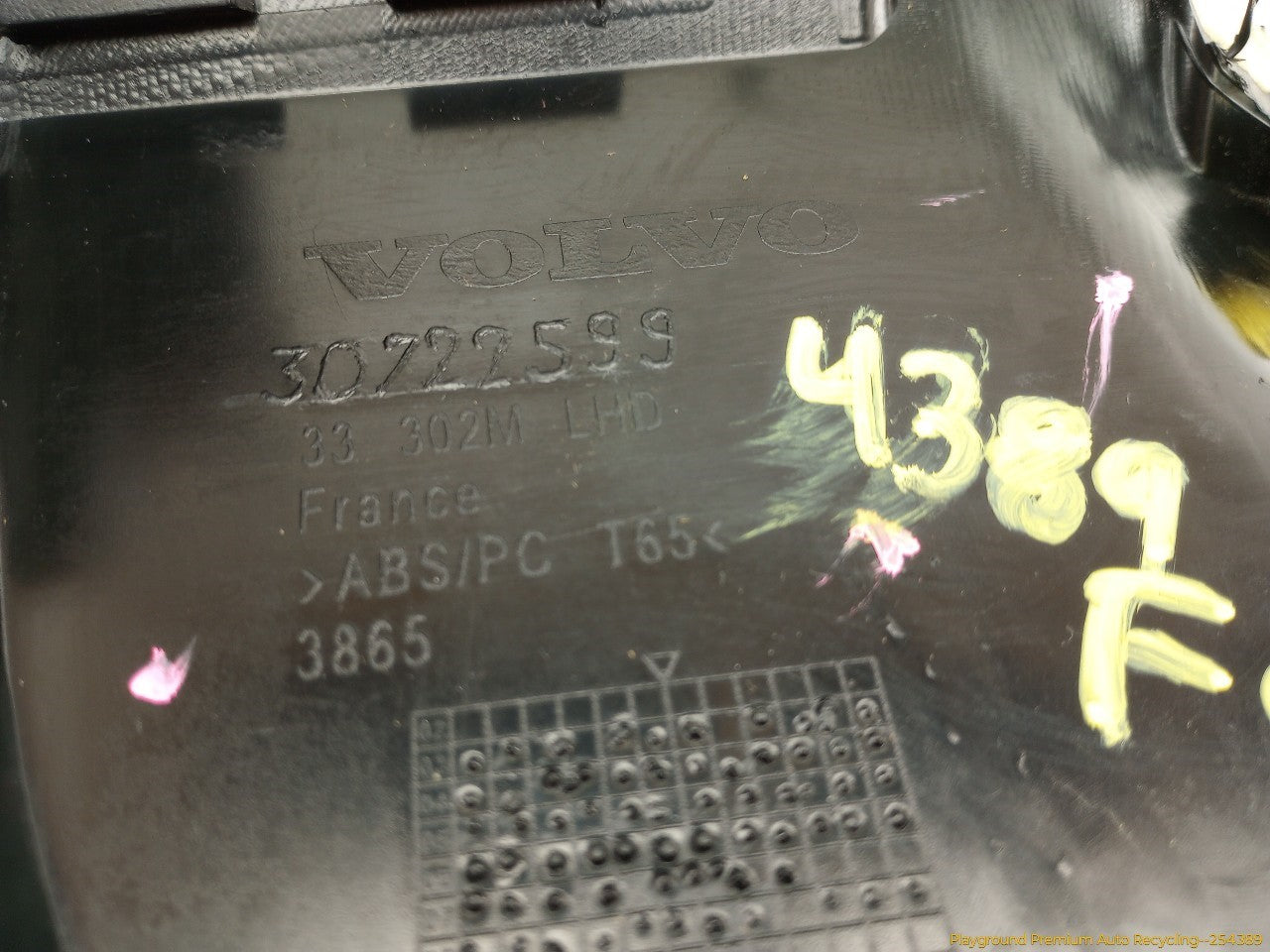 Volvo C30 Dashboard Pad